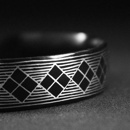 Bidriware Silver Inlay Rhombus Bangle (Single)
